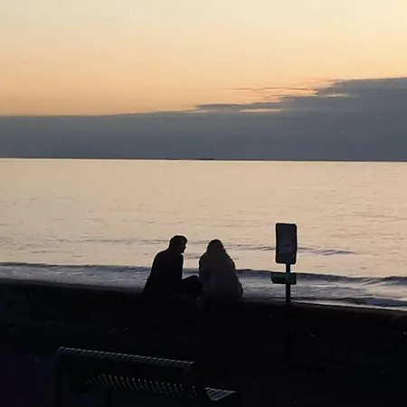 Face A La Plage Centrale Pour Cet Agreable T2 Capbreton Exterior photo
